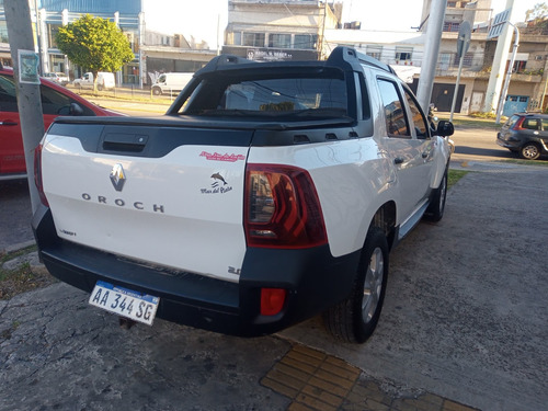 Imagen 10 de 15 de Renault Duster Oroch 2016 2.0 Dynamique