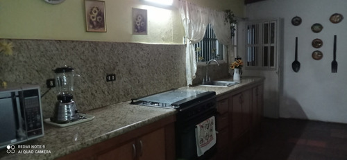 Imagen 7 de 29 de Venta De Casa Urb. Parque Valencia