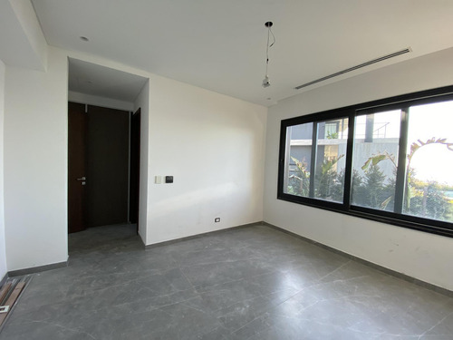 Casa A Estrenar Puertos Del Lago Barrio Marinas Escobar