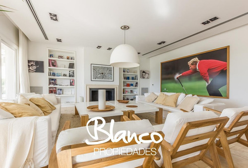 Imagen 15 de 30 de Espectacular Lote De 1576 En El Barrio Pilará - El Faetón