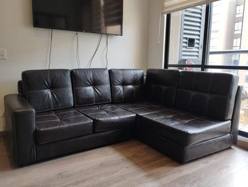 Vendo Sofa Usado En Forma De L. Cuero Sintetico, 4 Puestos