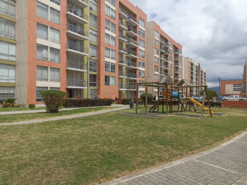 Oportunidad! Venta De Hermoso Apartamento En Conjunto La Quinta 2 Barrio: Zipaquirá, Zipaquirá Bogotá Colombia (11249065140)