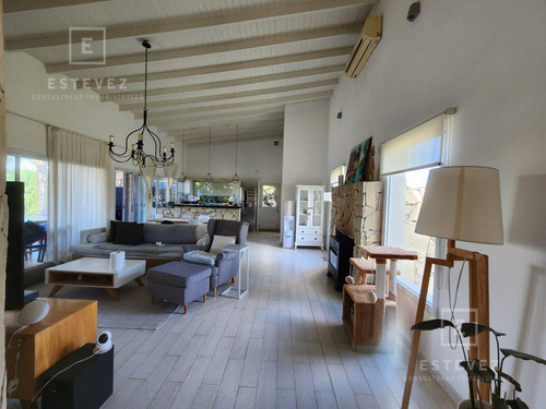 Casa En Venta Ubicado En San Matias, Escobar, G.b.a. Zona Norte