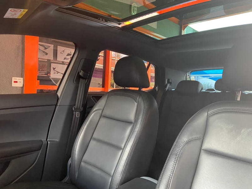Imagem 9 de 10 de Volkswagen T-cross 200 Tsi Comfortline Aut 2020