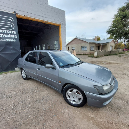 Peugeot 306 1.8 St