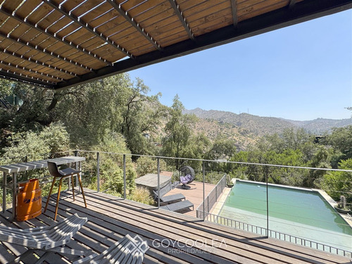Casa En Venta De 3 Dorm. En Lo Barnechea
