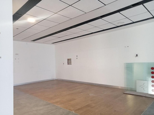 Local En Renta En Boulevard Toluca, Colonia San Francisco Cuautlalpan, Naucalpan De Juárez, Edomex