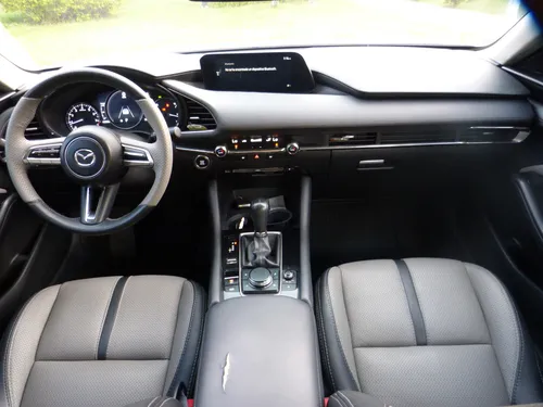 Mazda 3 2.0 Touring