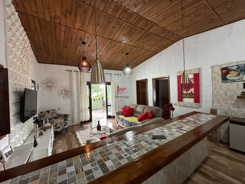 Chácara Com 2 Casas Com Lago Antes Do Centro De Ibiúna - Código 2112 - R$ 640 Mil