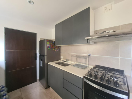 Departamento En Venta España Al 1200, Oportunidad!