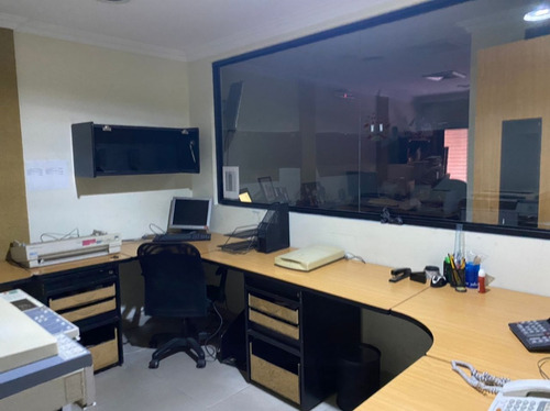 Imagen 6 de 8 de Oficina En Venta En Metroplaza San Diego Cód 140560
