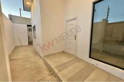 Se Renta Casa Muy Amplia Y Moderna En Colonia Burocratas, Mexicali Bc