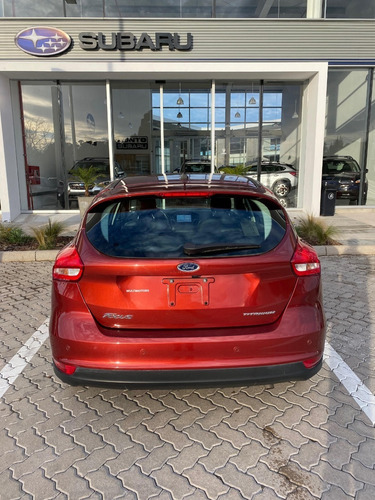 Ford Focus Titanium 2.0 At