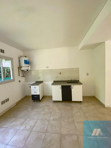 Imagen 4 de 9 de Venta Duplex En Complejo