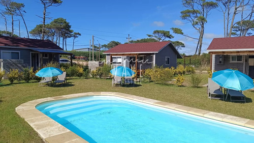 3 Casas En Un Padrón Próximo A La Playa