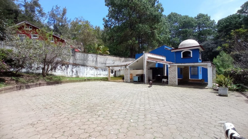Imagen 6 de 30 de Vendo Hermosa Y Amplia Casa, Ubicada En Un Lugar De Ensueño, Rodeada De Naturaleza, Excelente Precio, 3 Salas, 4 Dormitorios, Alta Plusvalia Y Seguridad