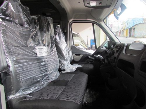 Imagem 11 de 14 de Renault Master Executiva 16 Lugares