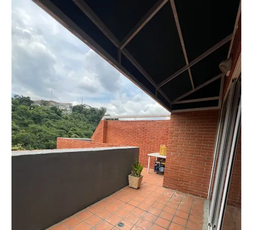 Se Vende Ph 333m2. Macaracuay