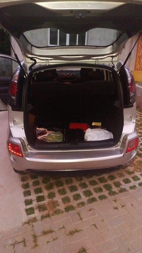 Imagem 6 de 6 de Citroën C3 Picasso 2013 1.6 16v Exclusive Flex Aut. 5p