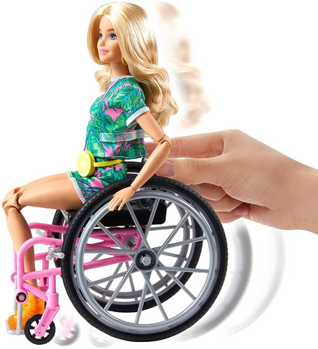 Barbie GGL22 muñeca y silla de ruedas Rubia