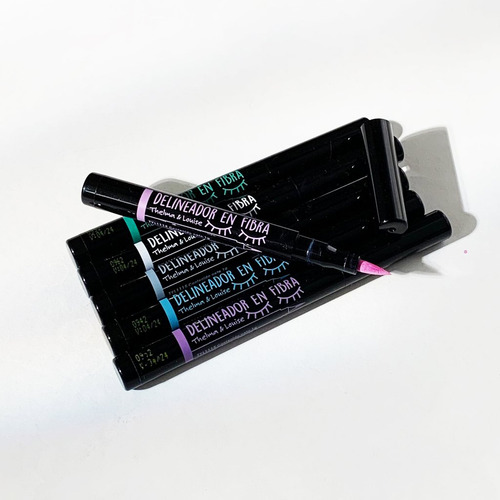 Delineador En Fibra De Colores Thelma Y Louise Color Lila