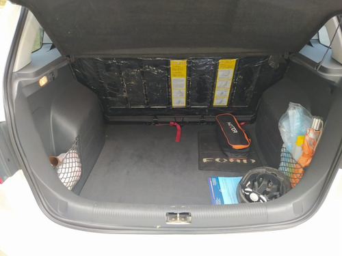 Volkswagen Suran Comfortline 5d 1.6n Mt / Nafta / 2014
