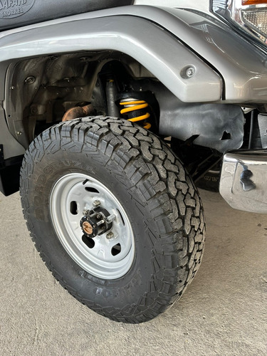 Imagen 6 de 7 de Toyota Machito 4500
