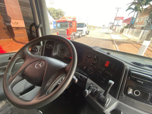 Imagem 5 de 11 de Mercedes Benz Axor 2544 6x2