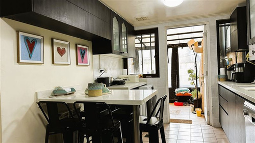 Casa En Venta De 4 Dorm. En Temuco
