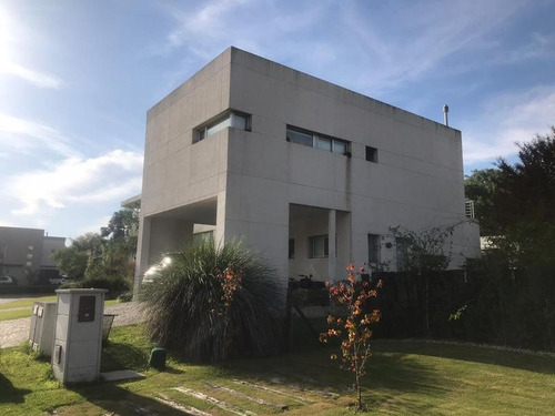 Imagen 17 de 17 de Venta Casa Exclusivo Barrio Privado Adrogue Chico