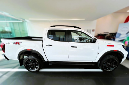 Nissan Frontier PRO-4X 4X4
