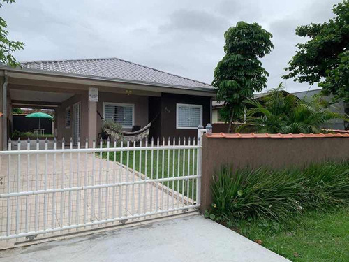 Casa Linda E Aconchegante Com Piscina No Litoral Do Paraná