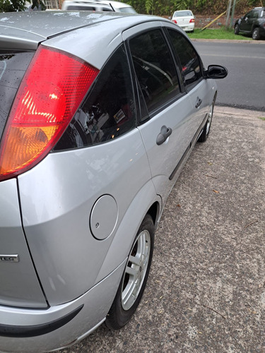 Ford Focus 2.0 Edge Mp3
