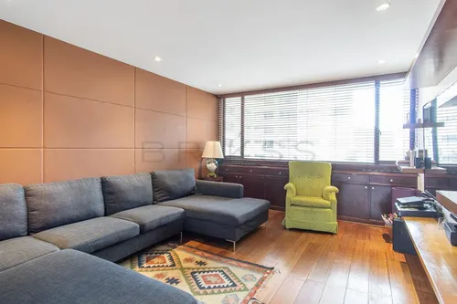 Apartamento En Venta En Los Rosales. Cod V4172