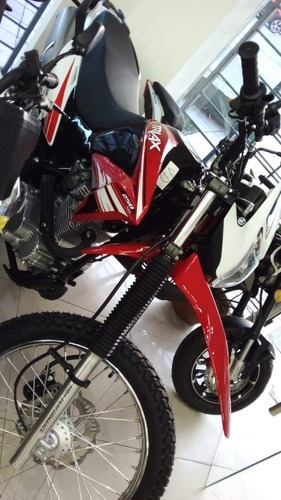 Imagen 6 de 25 de Corven Triax 250 R3 Motozuni