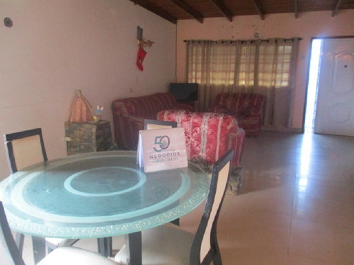 Imagen 4 de 10 de Posada Con Apartamento Y Locales Comerciales