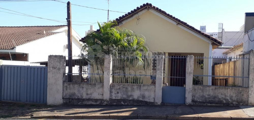 Imagem 1 de 10 de Casas - Ref: V19863