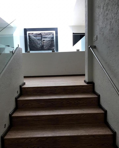 Residencia En La Loma Con Accion Al Campo De Golf Los Encinos