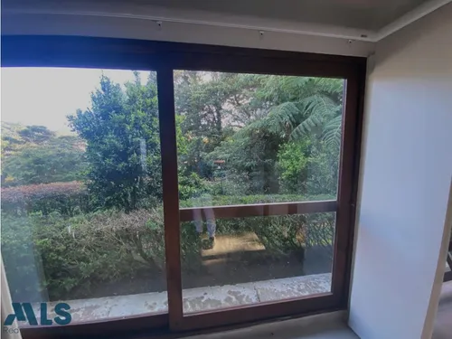 ¡tu Nuevo Hogar Te Espera En El Retiro!(mls#253785)