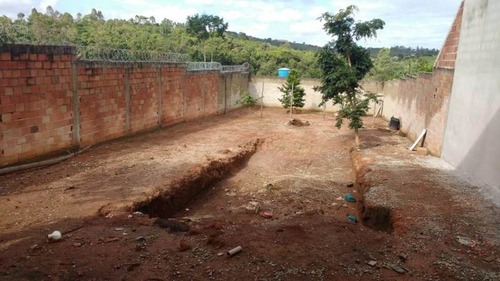 Casa Em Construção Em Lote De 750 M² No Bairro Ouro Branco. - 1623