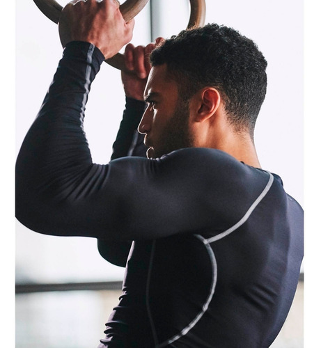 Imagen 4 de 5 de Camiseta De Compresion Under Armour Ua 1257471-001 Hg Hombre
