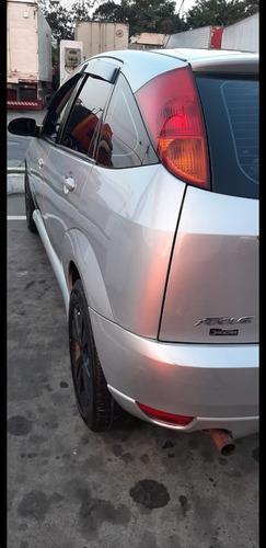 Imagem 2 de 3 de Ford Focus 2002 1.8 5p
