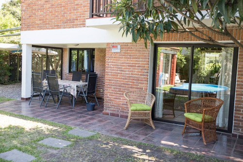 Imagen 13 de 30 de Hermoso Chalet Con Piscina Punta Del Este