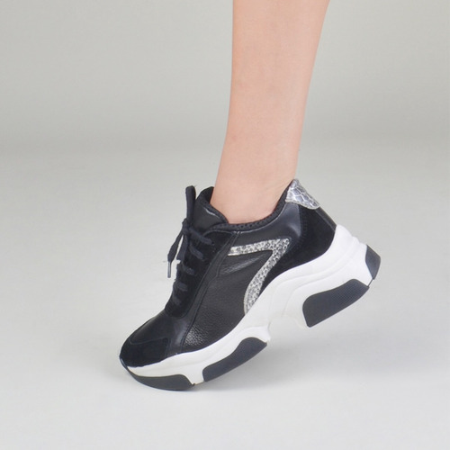 Zapatillas Urbanas De Mujer De Cuero Abigail - Ferraro