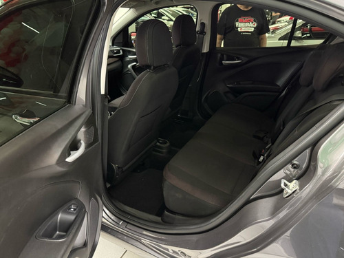 Fiat Cronos 1.8 Precision 16v Flex Aut. 4p