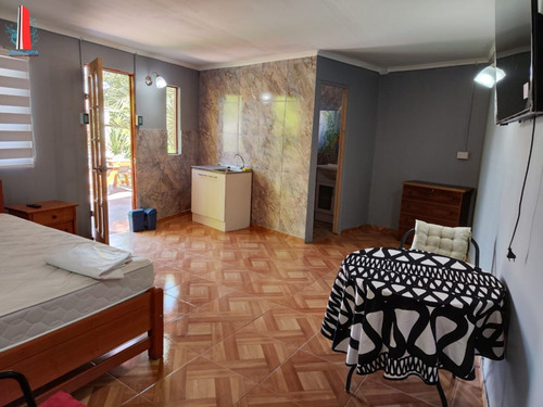 Qval Spa Vende Hermosa Casa Con Piscina Y 3 Cabañas En Requi