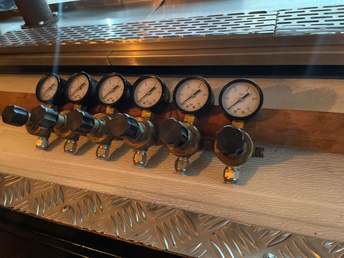 Imagen 9 de 25 de Beer Truck Cervecero - 0km