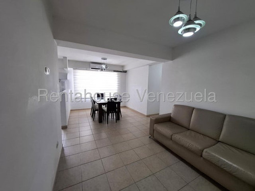 Raul Gutierrez, Alquila Apartamento Conectado A Planta, Av Libertador Barquisimeto