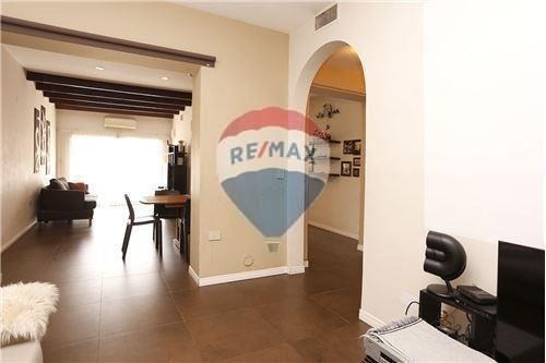Venta Casa Devoto 4 Amb. Jardín, Pileta, Cochera!