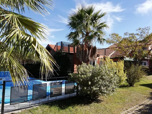 Casa Con Pileta De Uso Exclusivo, No Es Complejo De Cabañas, Hermosa Vista Abierta A Las Sierras, Parque, Quincho, 3 Aires Acondicionados, Wifi, Tv Cable, Vajilla Completa, Estacionamiento, 2 Baños